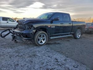 RAM 1500 ST 5.7L 8 2015