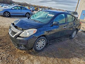 Nissan Versa S 1.6L 4 2013