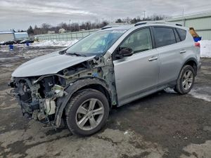 Toyota Rav4 XLE 2.5L 4 2013