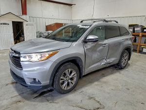 Toyota Highlander XLE 3.5L 6 2015