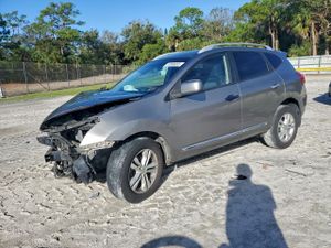 Nissan Rogue S 2.5L 4 2013