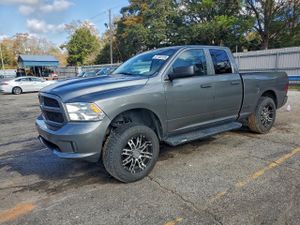 RAM 1500 ST 5.7L 8 2013