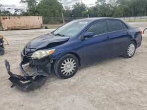 Toyota Corolla BASE 1.8L 4 2013