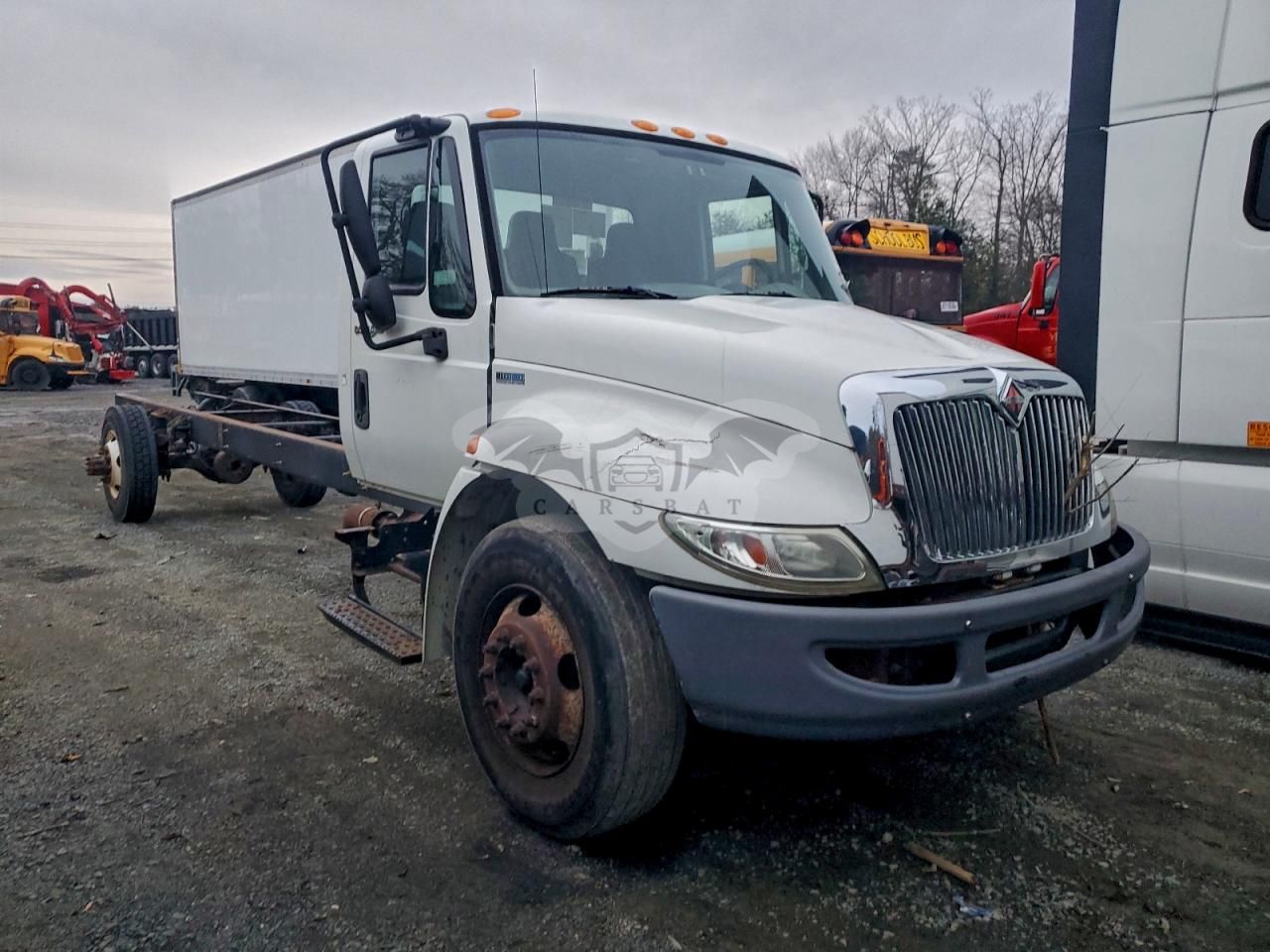 International DuraStar / 4000 4300 6.4L 8 2013