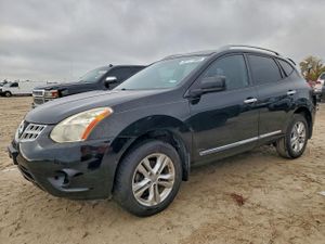 Nissan Rogue S 2.5L 4 2013