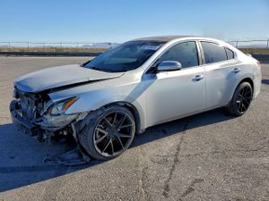 Nissan Maxima S 3.5L 6 2010