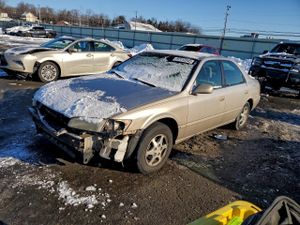 Toyota Camry CE 2.2L 4 1998