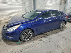 Hyundai Sonata SE 2.0L 4 2013