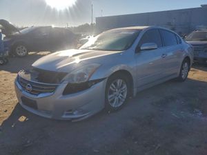 Nissan Altima BASE 2.5L 4 2010