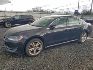 Volkswagen Passat SE 1.8L 4 2014