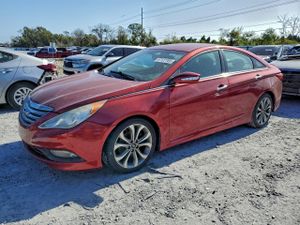 Hyundai Sonata SE 2.4L 4 2014