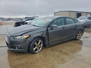 Ford Fusion SE 2.5L 4 2015