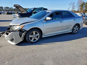 Toyota Camry L 2.5L 4 2013