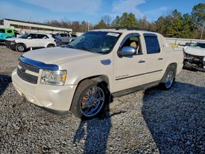 Chevrolet Avalanche LTZ 5.3L 8 2011