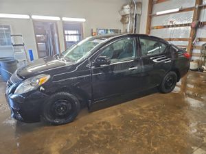 Nissan Versa S 1.6L 4 2014