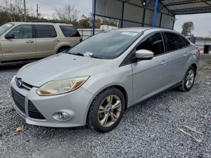 Ford Focus SE 2.0L 4 2013