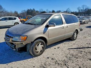 Toyota Sienna LE 3.0L 6 2002