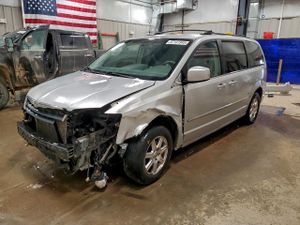 Chrysler Town & Country TOURING 3.8L 6 2010