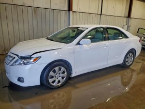 Toyota Camry BASE 2.5L 4 2011