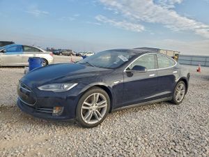 Tesla Model S 2014