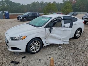 Ford Fusion SE 2.5L 4 2016
