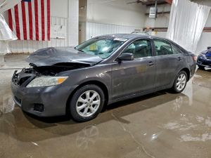 Toyota Camry BASE 2.5L 4 2010