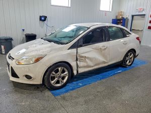 Ford Focus SE 2.0L 4 2014
