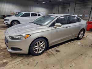 Ford Fusion SE 2.5L 4 2013