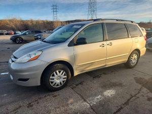 Toyota Sienna CE 3.3L 6 2006