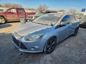 Ford Focus SE 2.0L 4 2014