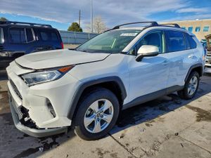 Toyota Rav4 XLE 2.5L 4 2019