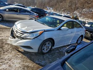Hyundai Sonata GLS 2.4L 4 2014