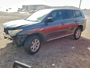 Toyota Highlander BASE 2.7L 4 2011