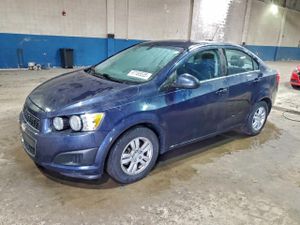 Chevrolet Aveo (Sonic) LT 1.8L 4 2015