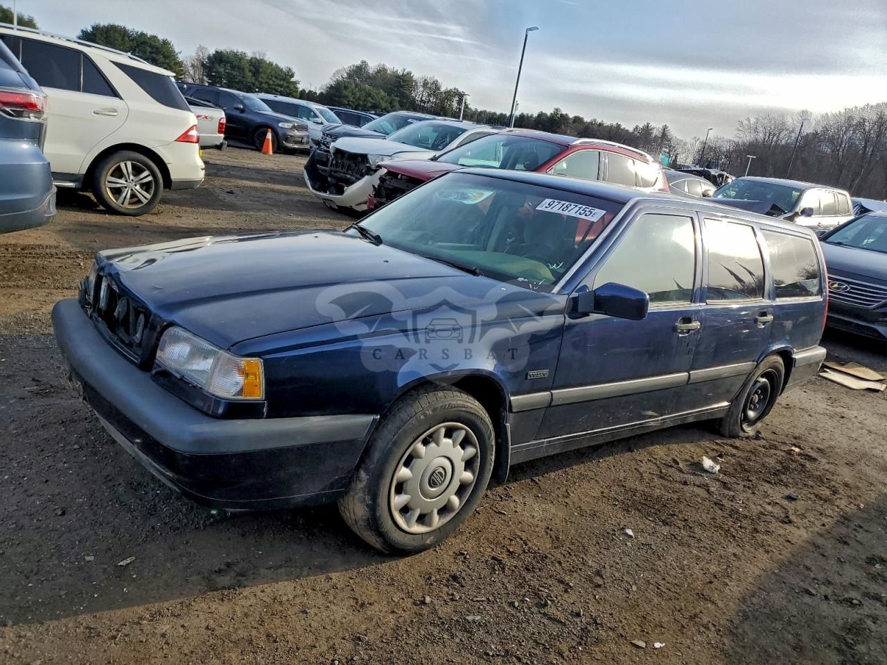 Volvo 850 BASE 2.4L 5 1995