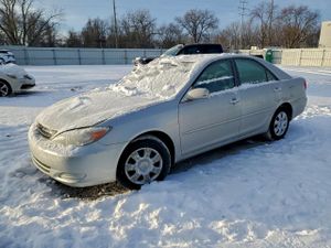 Toyota Camry LE 2.4L 4 2004