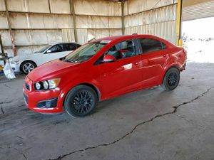 Chevrolet Aveo (Sonic) LS 1.8L 4 2015