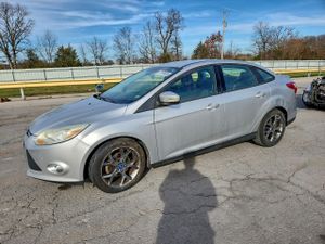 Ford Focus SE 2.0L 4 2013