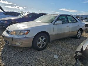 Lexus ES 300 3.0L 6 1999
