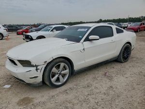 Ford Mustang 3.7L 6 2012