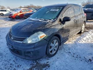 Nissan Versa S 1.8L 4 2011