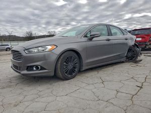 Ford Fusion SE 2.0L 4 2014