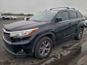 Toyota Highlander XLE 3.5L 6 2015