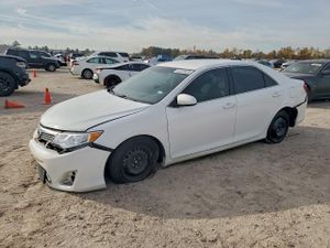 Toyota Camry L 2.5L 4 2014
