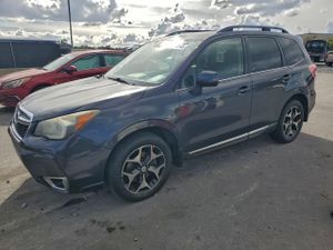 Subaru Forester 2.0XT TOURING 2.0L 4 2015