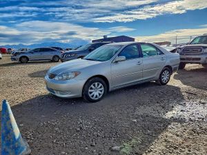 Toyota Camry LE 2.4L 4 2005