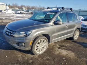 Volkswagen Tiguan S 2.0L 4 2012