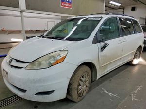 Toyota Sienna CE 3.5L 6 2009