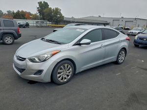 Hyundai Elantra GLS 1.8L 4 2013