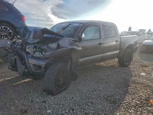 Toyota Tacoma DOUBLE CAB 4.0L 6 2015